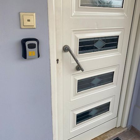 New Lovely Apartment In Heraklion Bagian luar foto