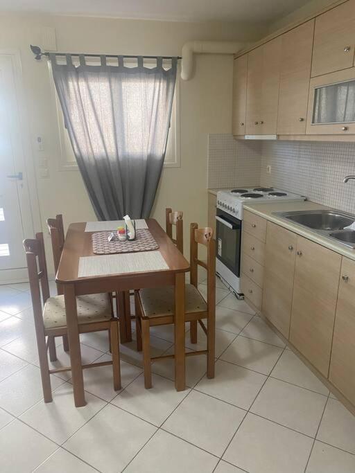 New Lovely Apartment In Heraklion Bagian luar foto